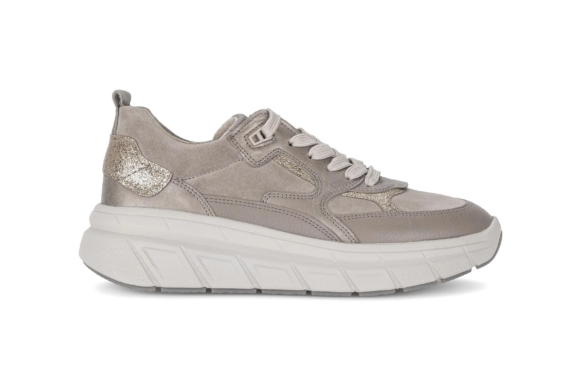 Baskets beige irisée en cuir lisse et nubuck