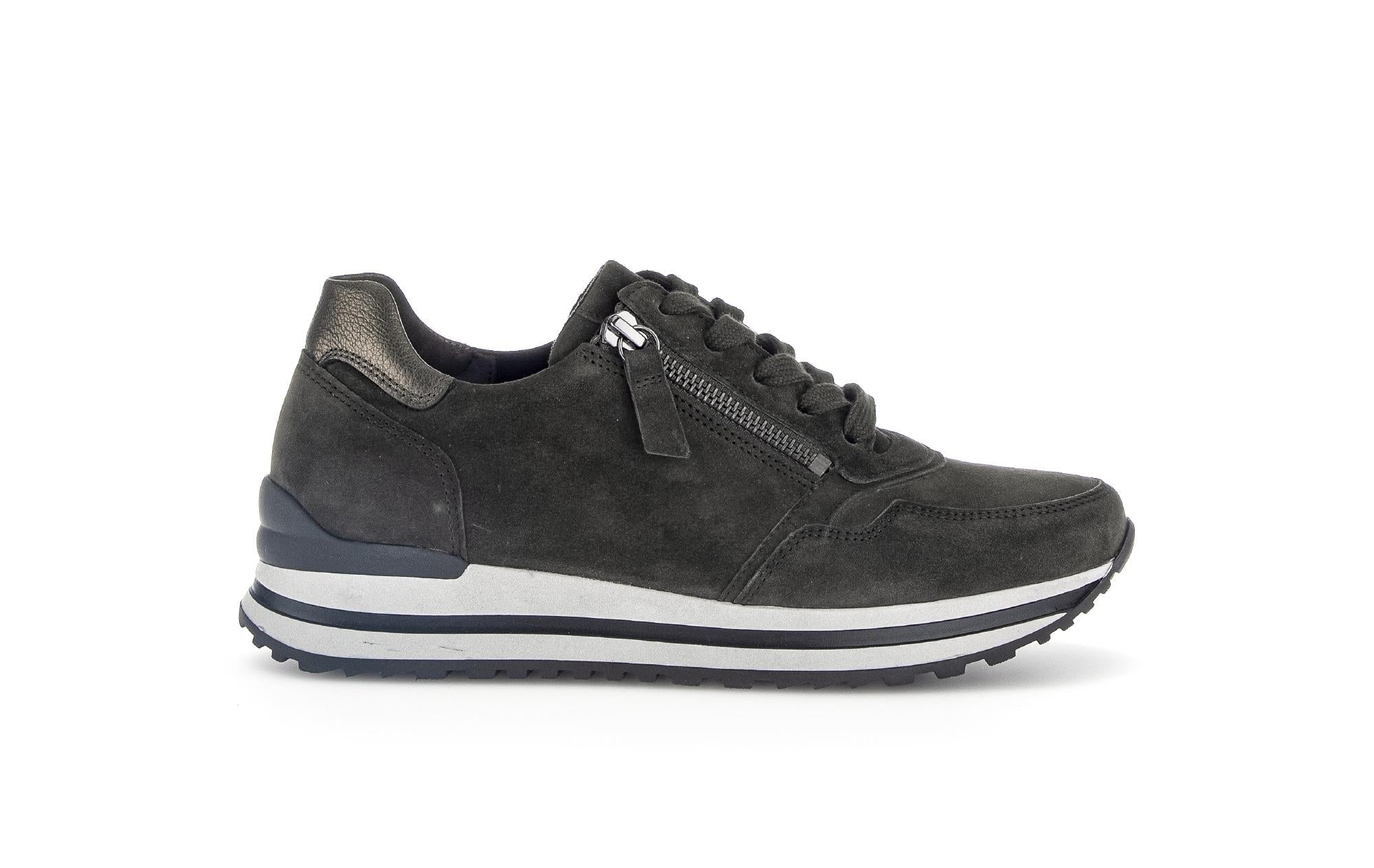 Baskets vertes foncées en Nubuck