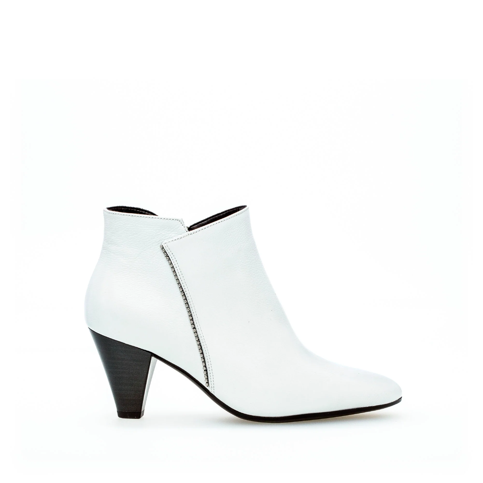 Bottines modernes blanches en cuir
