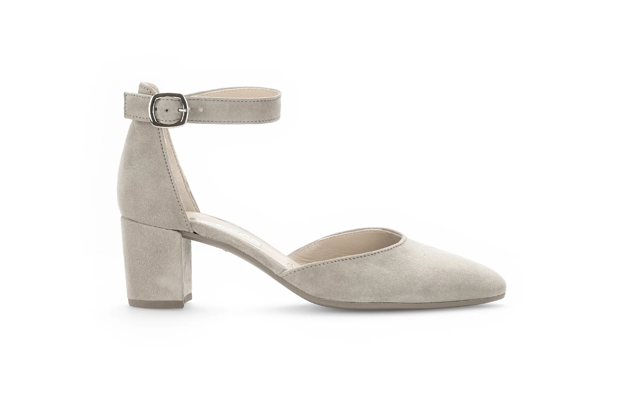 Escarpins beiges en cuir velours